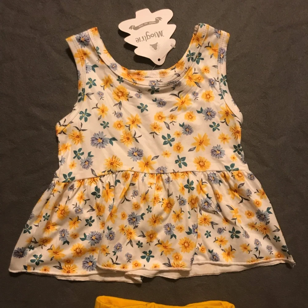 NWT Floral 6-12 Month Outfit